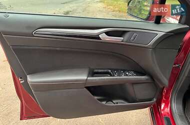 Седан Ford Fusion 2014 в 