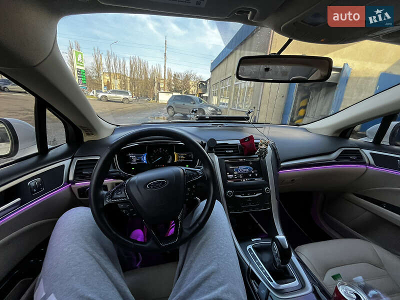 Седан Ford Fusion 2014 в Одесі