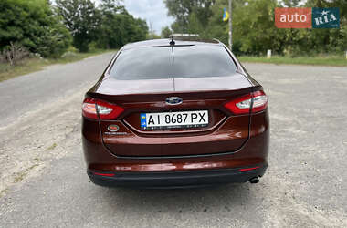 Седан Ford Fusion 2015 в 