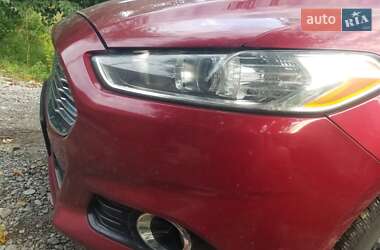 Седан Ford Fusion 2016 в 