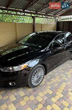 Седан Ford Fusion 2016 в 