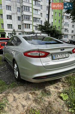 Седан Ford Fusion 2014 в 