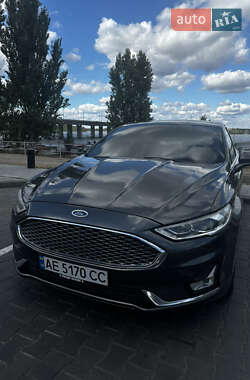 Седан Ford Fusion 2016 в Дніпрі