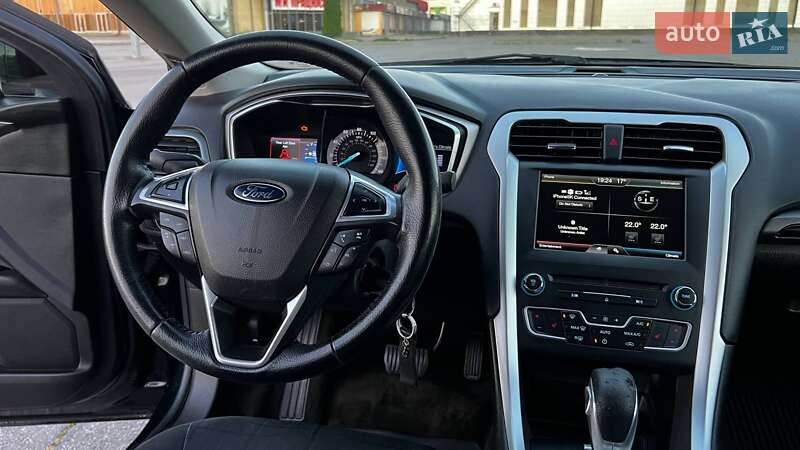 Седан Ford Fusion 2015 в Харькове