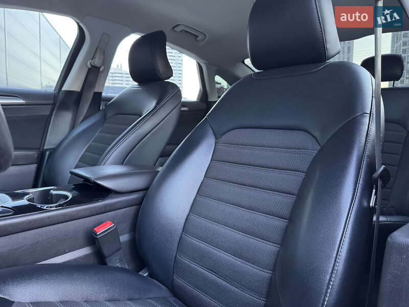 Седан Ford Fusion 2014 в Києві