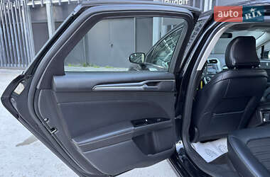 Седан Ford Fusion 2014 в 