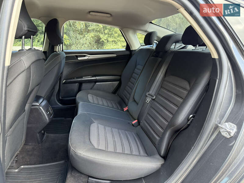 Седан Ford Fusion 2019 в Днепре
