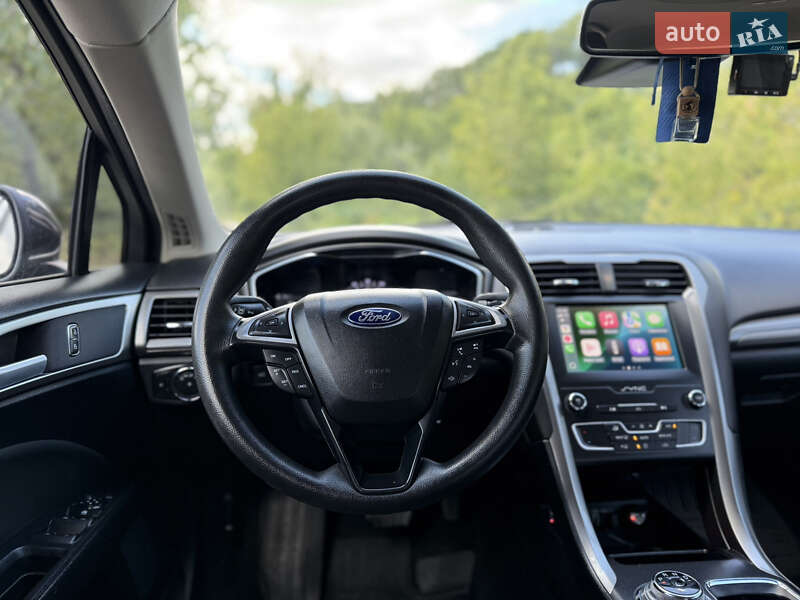Седан Ford Fusion 2019 в Днепре