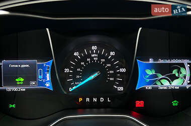 Седан Ford Fusion 2016 в 