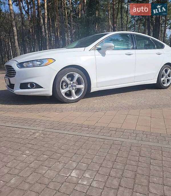 Седан Ford Fusion 2016 в Хмельницком