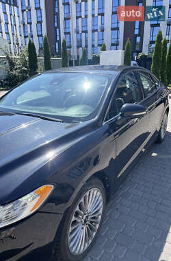 Седан Ford Fusion 2012 в 
