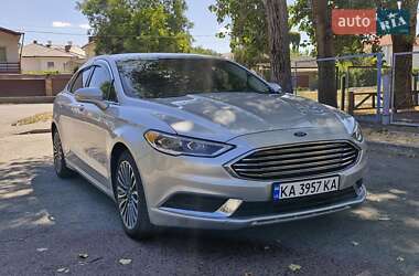 Седан Ford Fusion 2018 в 