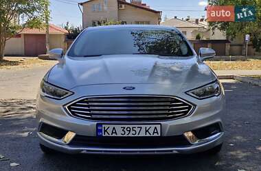 Седан Ford Fusion 2018 в 