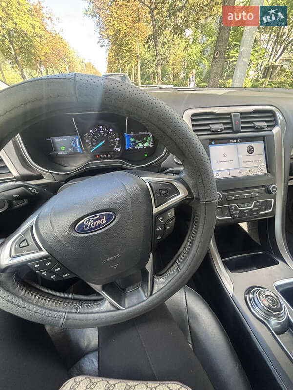 Седан Ford Fusion 2018 в Києві