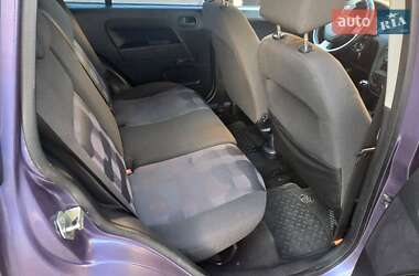 Хэтчбек Ford Fusion 2006 в 