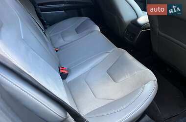 Седан Ford Fusion 2017 в 