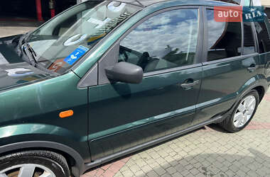 Седан Ford Fusion 2025 в 