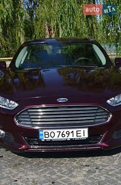 Седан Ford Fusion 2013 в 