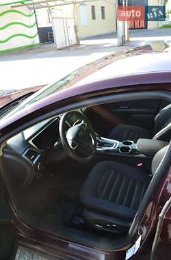 Седан Ford Fusion 2013 в 