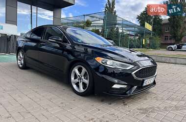 Седан Ford Fusion 2017 в 