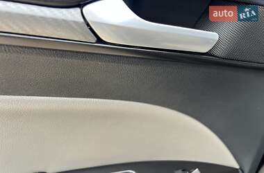 Седан Ford Fusion 2017 в 
