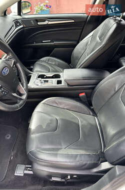 Седан Ford Fusion 2020 в 