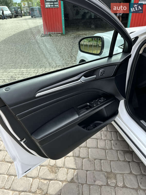 Седан Ford Fusion 2020 в Первомайске