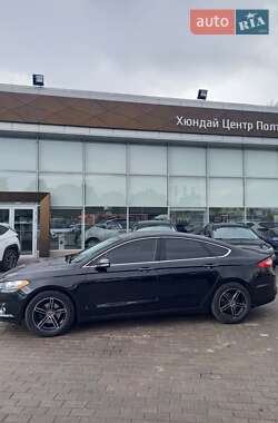 Седан Ford Fusion 2015 в 