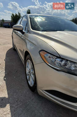 Седан Ford Fusion 2017 в 
