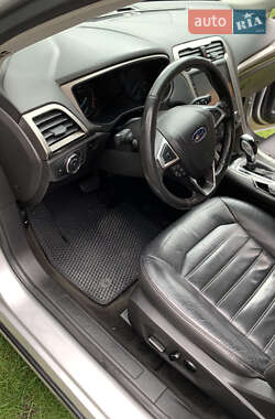 Седан Ford Fusion 2012 в 