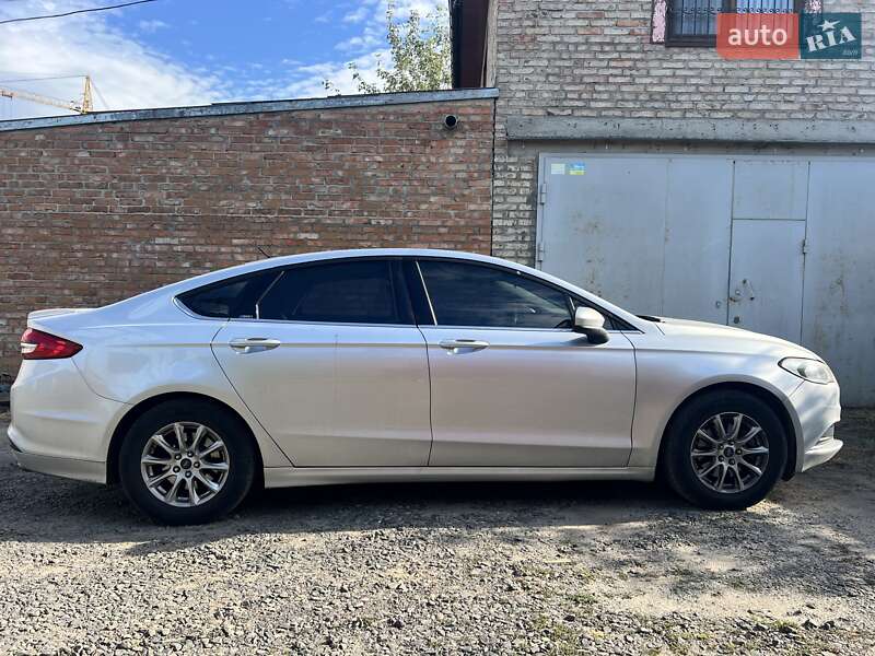 Ford Fusion 2016