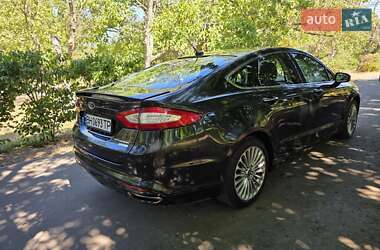 Седан Ford Fusion 2015 в 