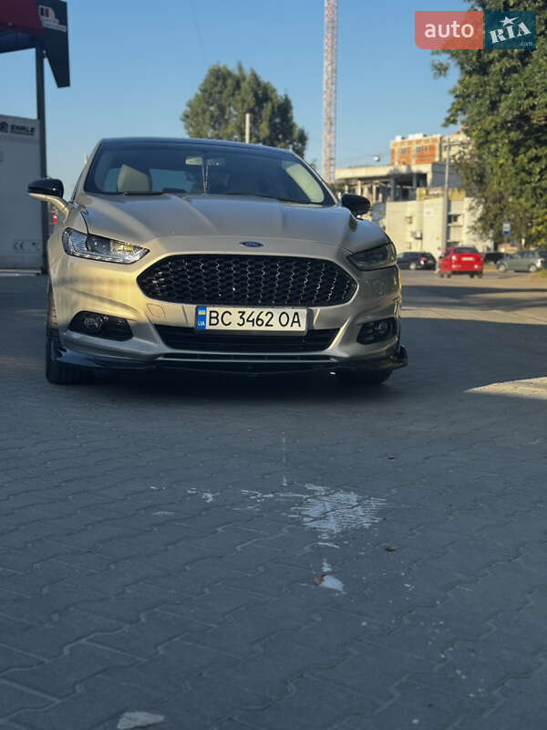 Седан Ford Fusion 2014 в Львове