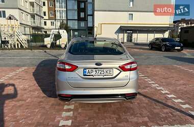 Седан Ford Fusion 2015 в 