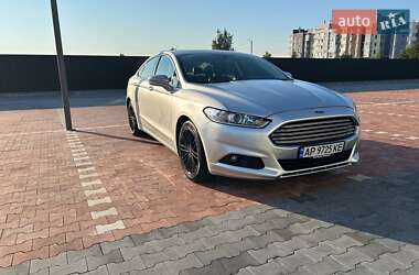 Седан Ford Fusion 2015 в 