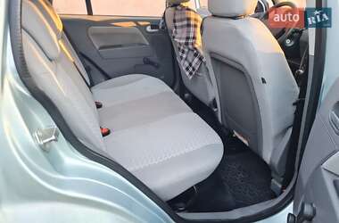 Хетчбек Ford Fusion 2003 в 