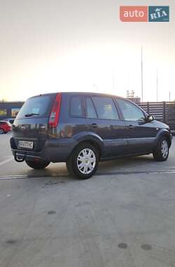 Хэтчбек Ford Fusion 2006 в 