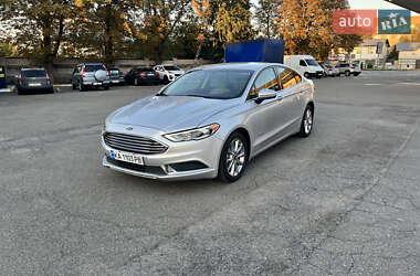 Седан Ford Fusion 2017 в 