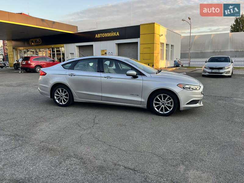 Седан Ford Fusion 2017 в Києві