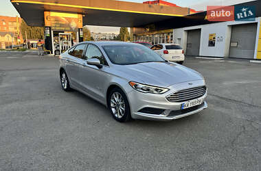 Седан Ford Fusion 2017 в 