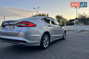 Седан Ford Fusion 2017 в 