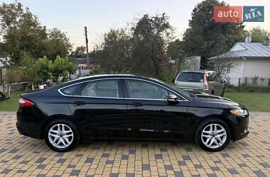 Седан Ford Fusion 2014 в 