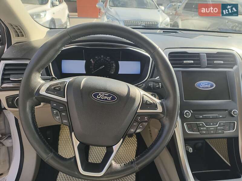 Седан Ford Fusion 2016 в Днепре