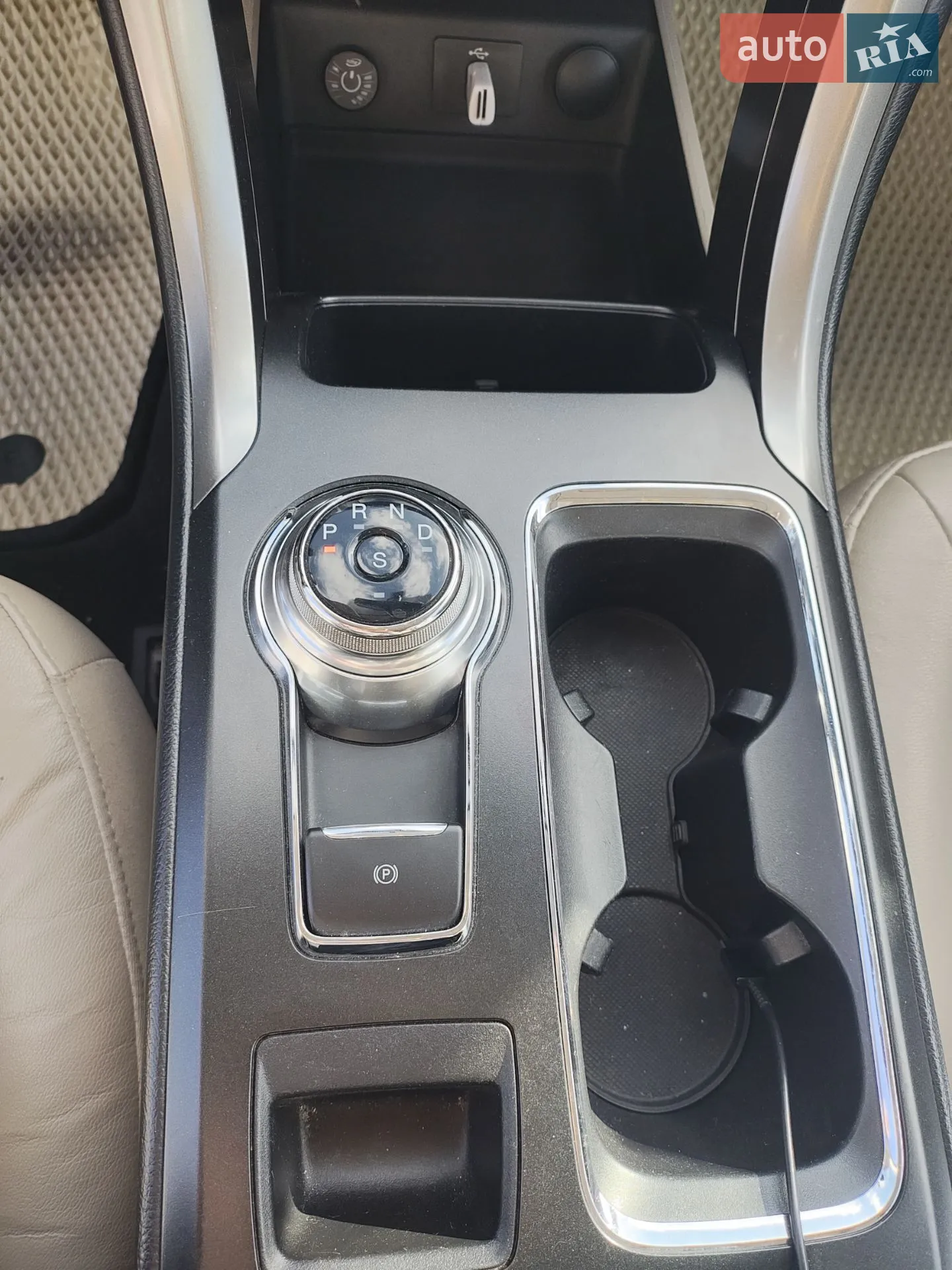 2016 Ford Fusion - мініатюра 18