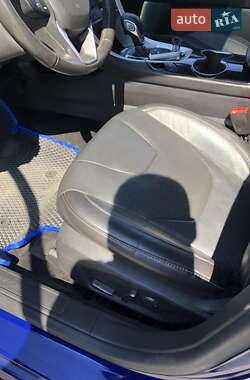 Седан Ford Fusion 2014 в 