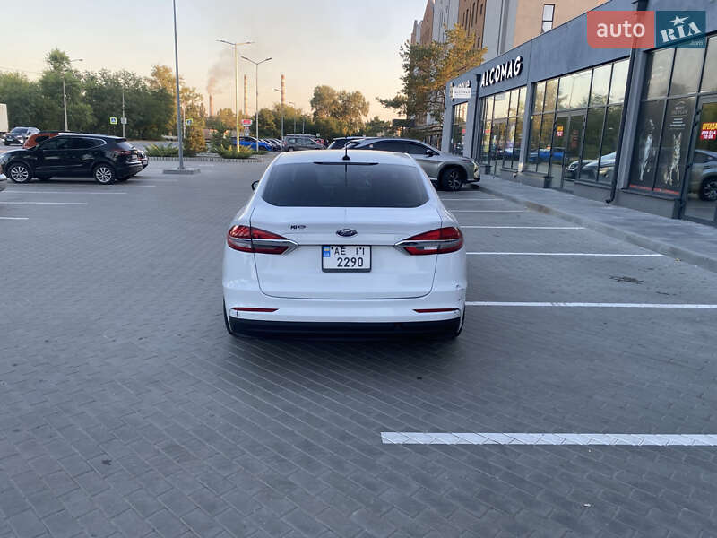 Седан Ford Fusion 2019 в Днепре
