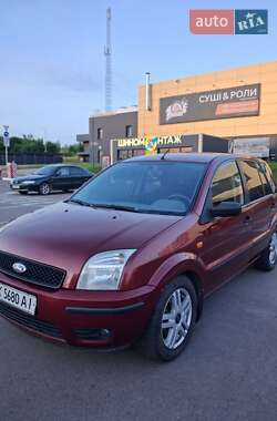 Хэтчбек Ford Fusion 2002 в 