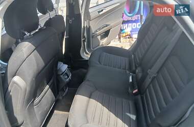 Седан Ford Fusion 2014 в 