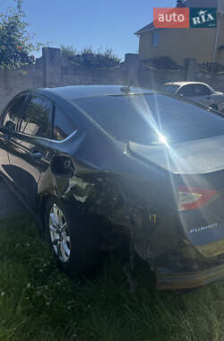 Седан Ford Fusion 2015 в 