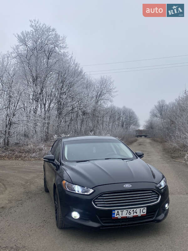 Седан Ford Fusion 2014 в 
